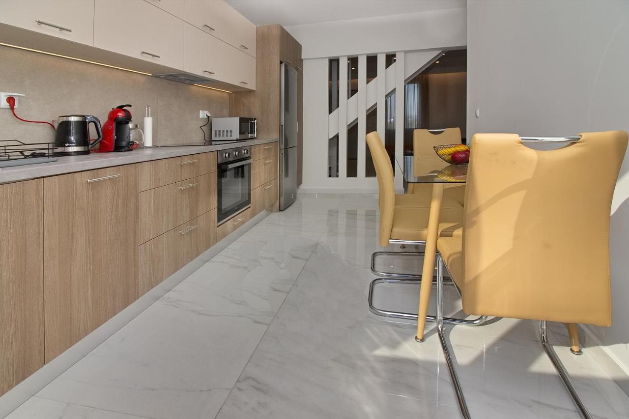 Corfu  Garitsa Gem Suite מראה חיצוני תמונה